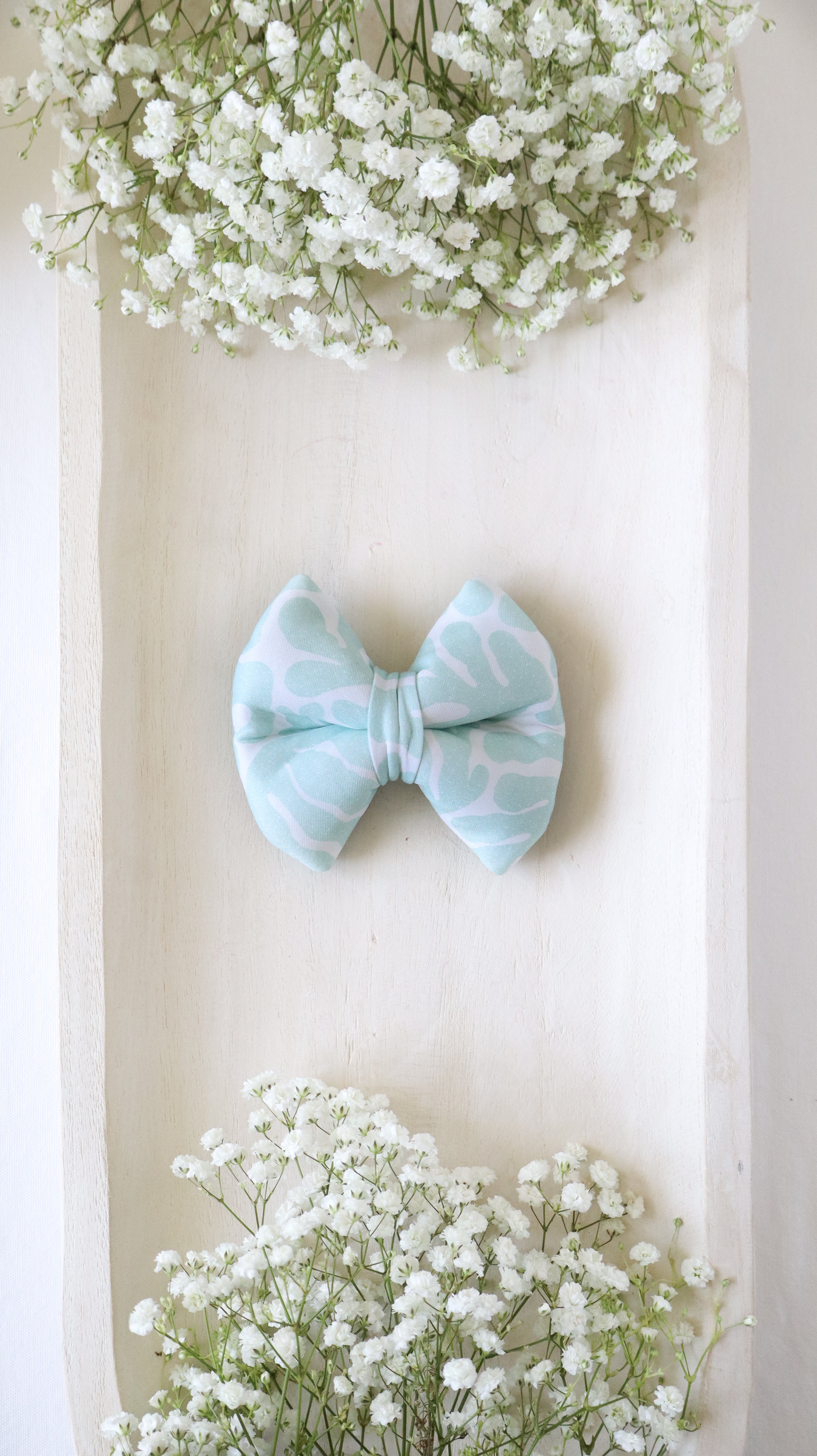 Lagoon Bow Tie