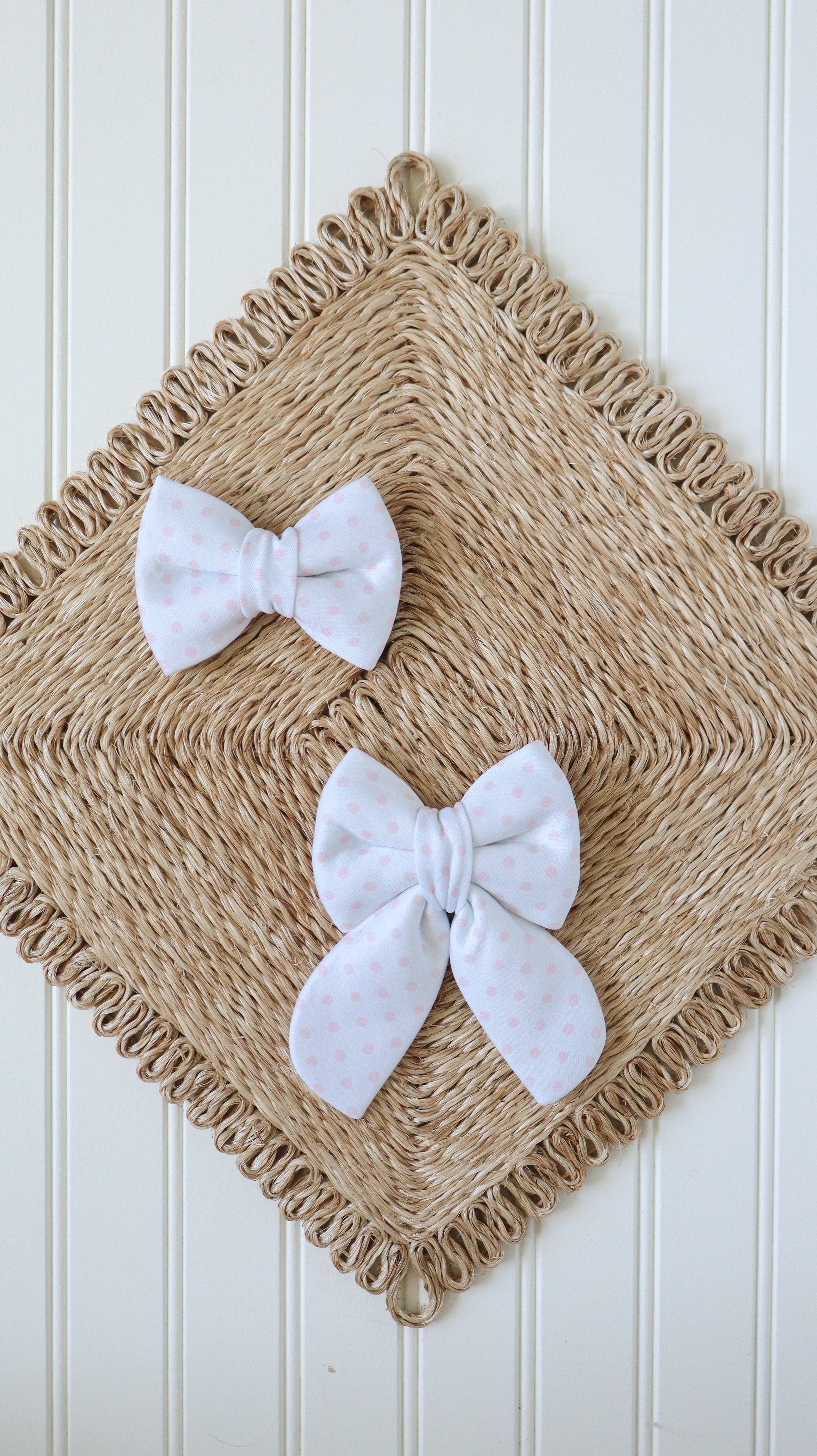 Elle Bow