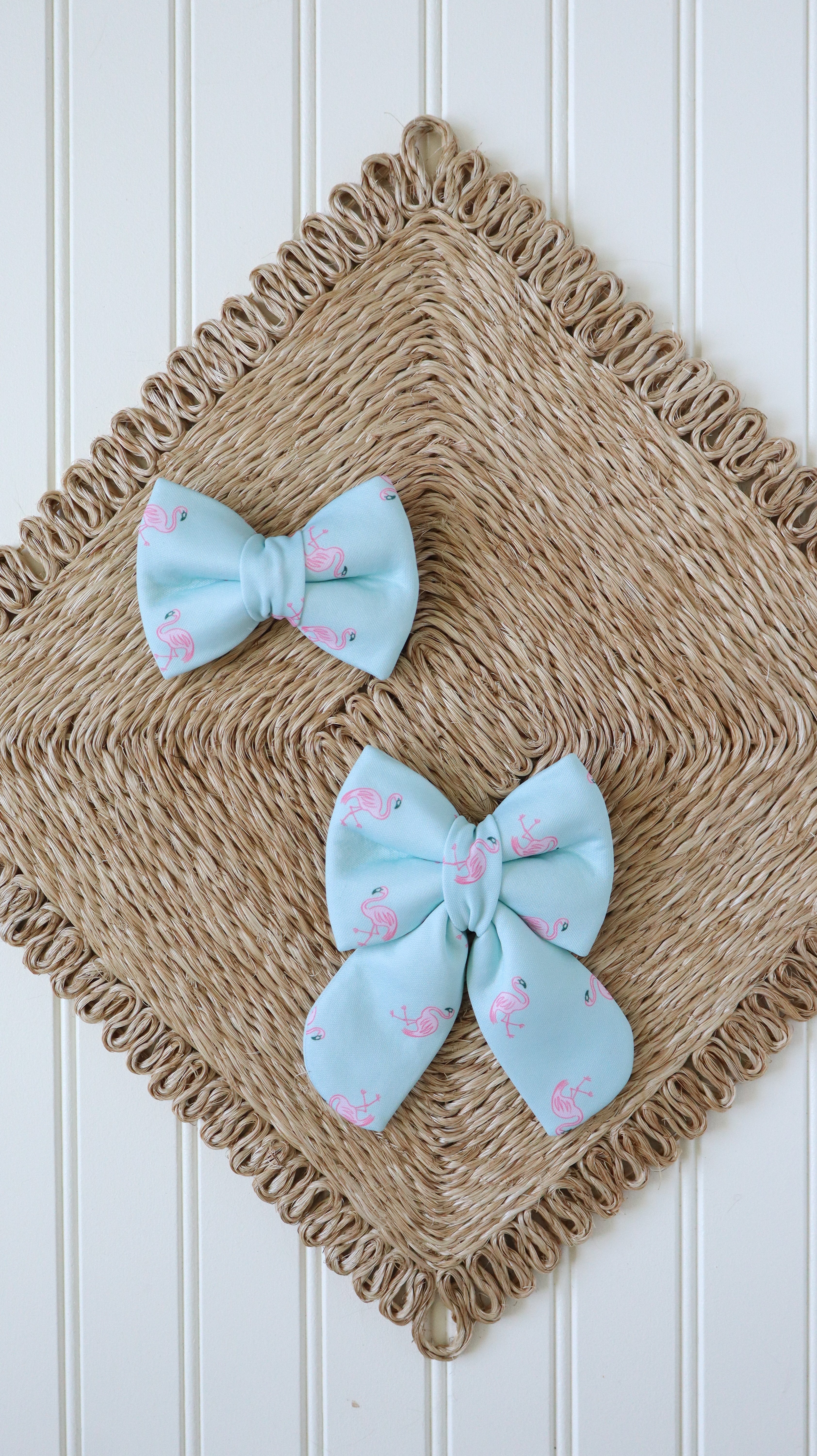 Lola Bow